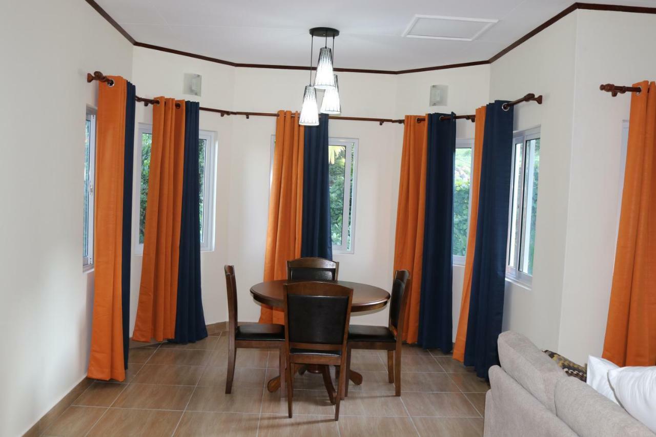 Le Ronce Villa Anse Royale Exterior foto